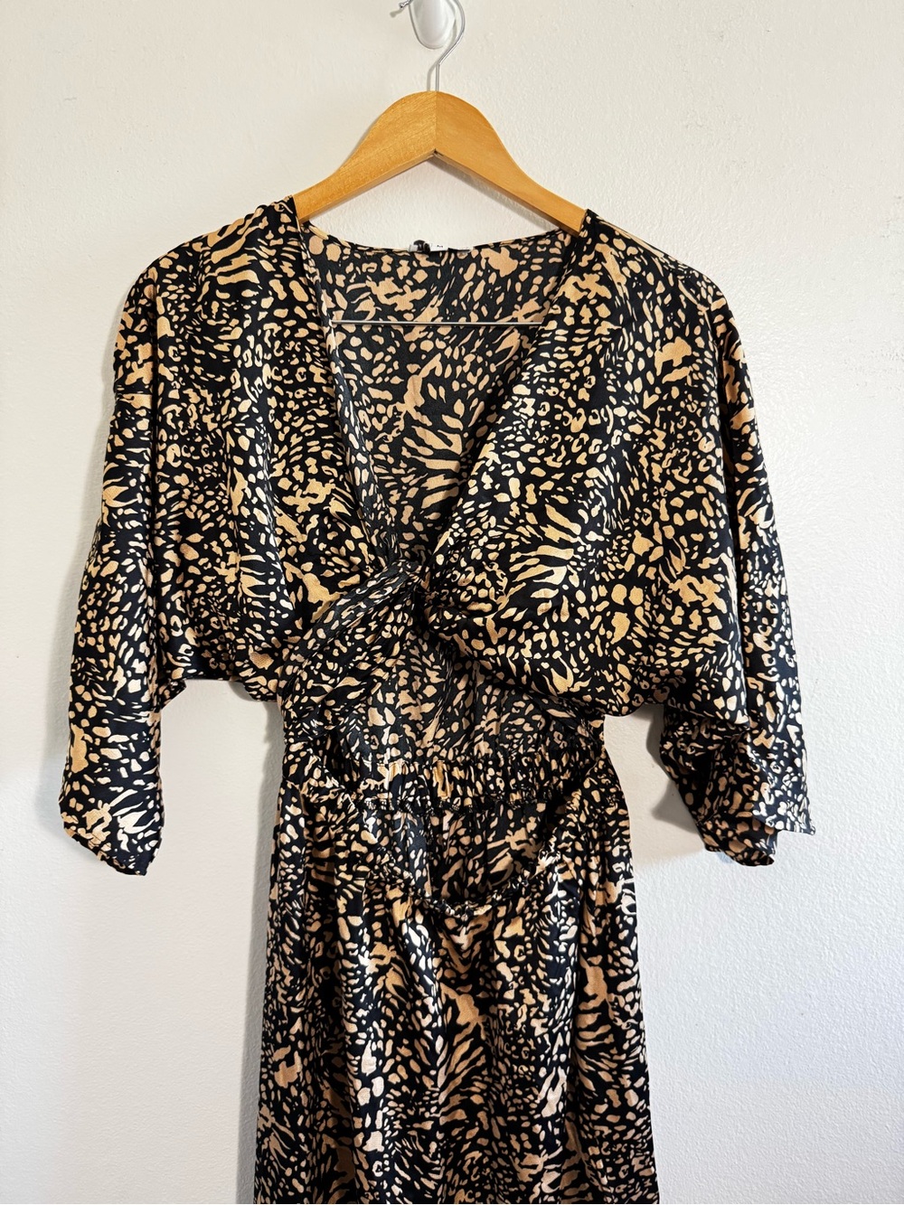 NWT Baltic Born Morlana Front Knot Maxi Dress in Black And Cream size Medium - Picture 7 of 12